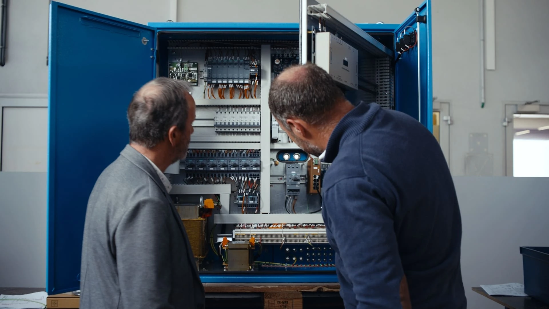 Intervention sur coffret &eacute;lectrique