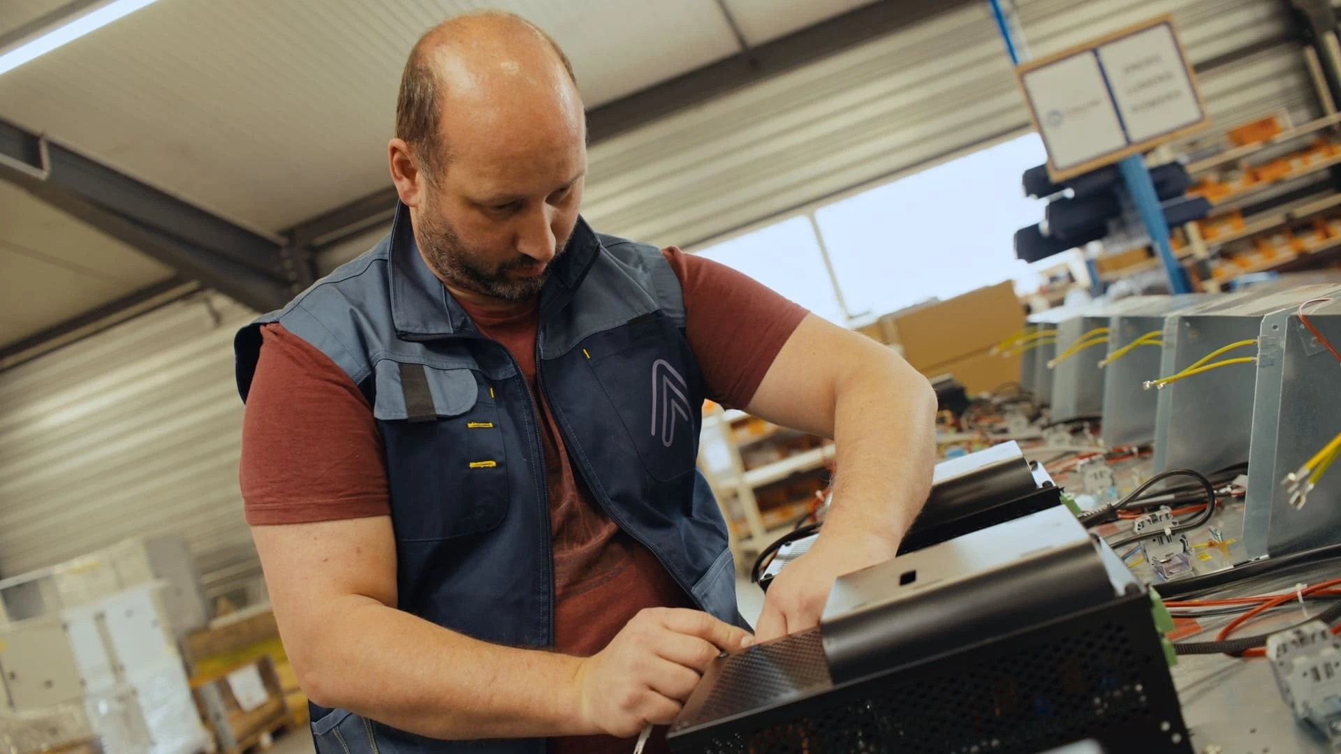 Assemblage  de coffrets &eacute;lectriques en s&eacute;rie