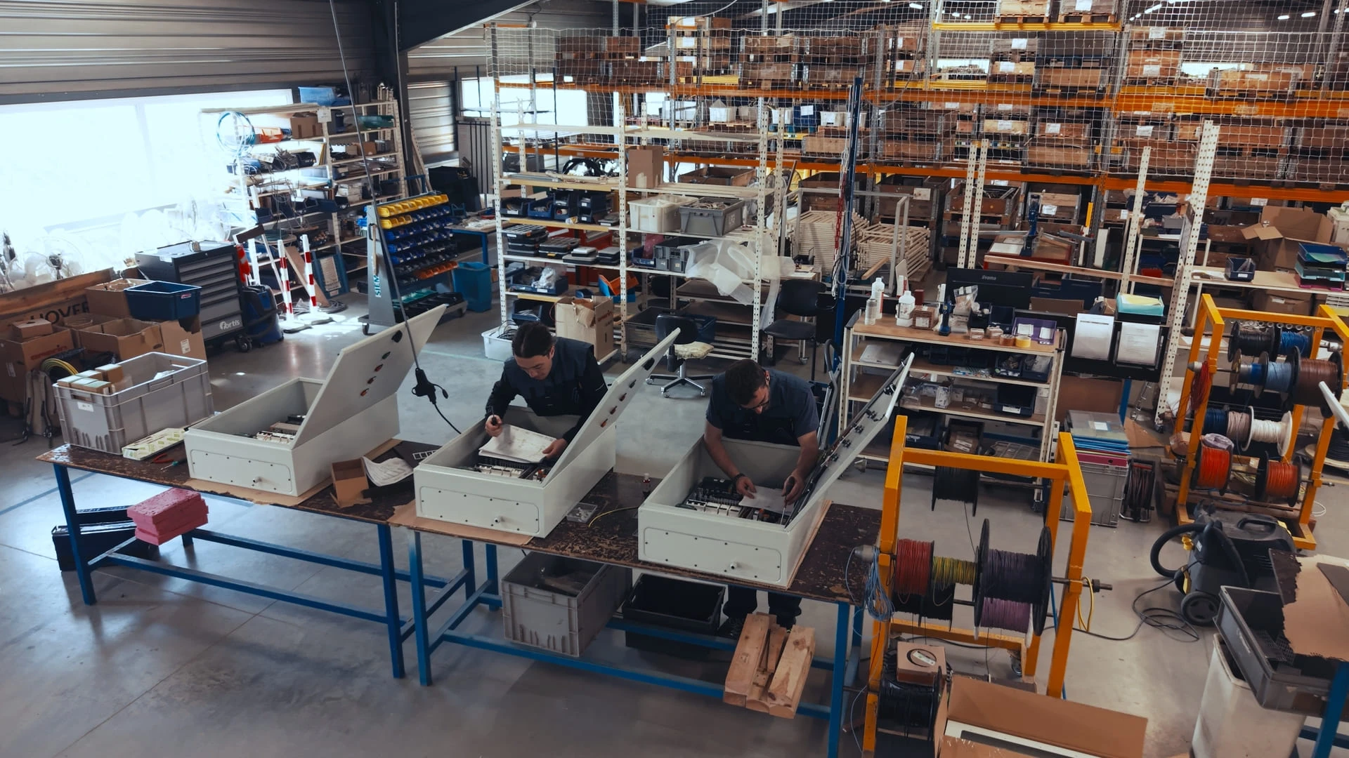 Chaine de production armoires électriques